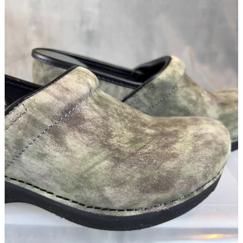 Dansko  XP 20 Professional Camo Clogs Women Suede Slip On Shoes Nurse  Sz 9 / 40 - Picture 2 of 16